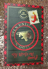 Load image into Gallery viewer, Small Christmas Box