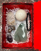 Load image into Gallery viewer, Small Christmas Box